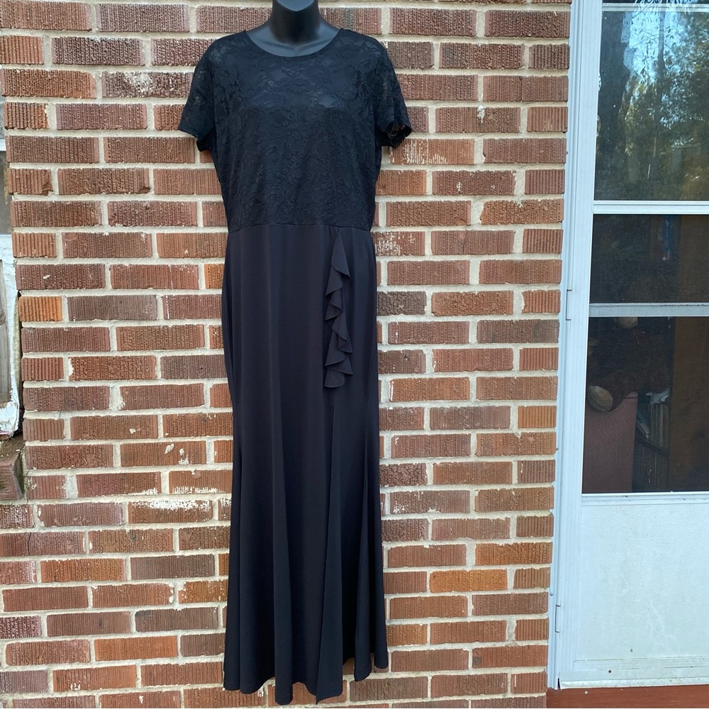 Viwenni short sleeve lace lined top deep front ruffle split black maxi dress XL